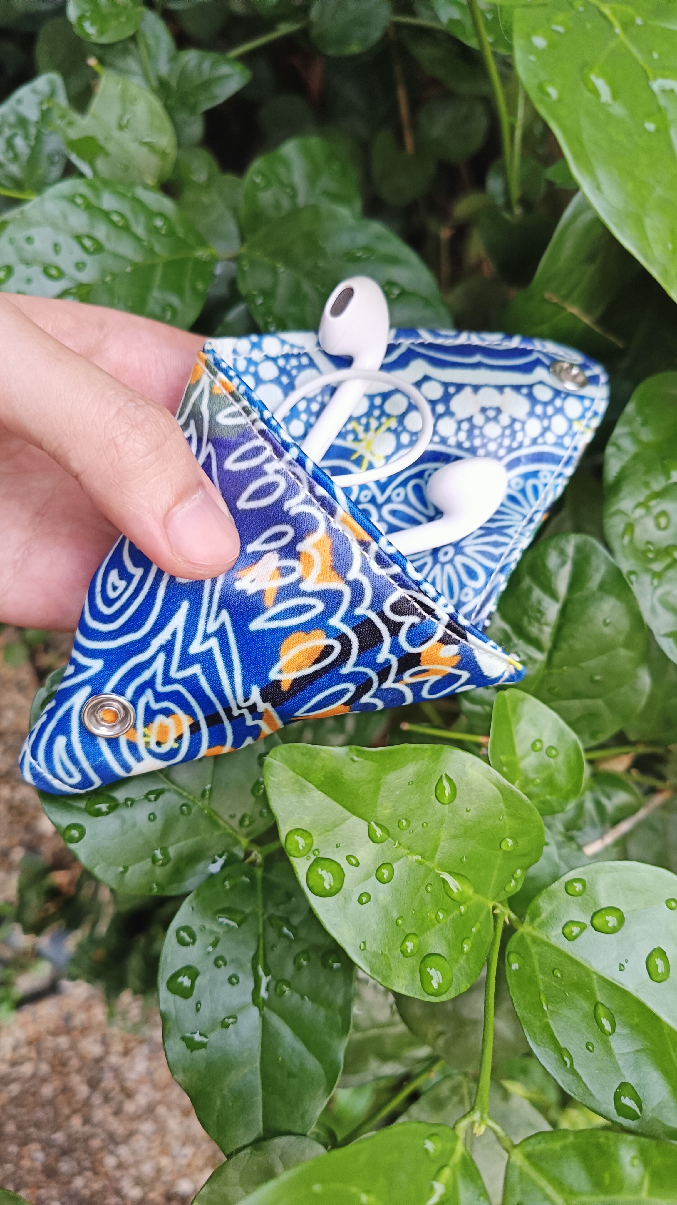 Earphone Pouch